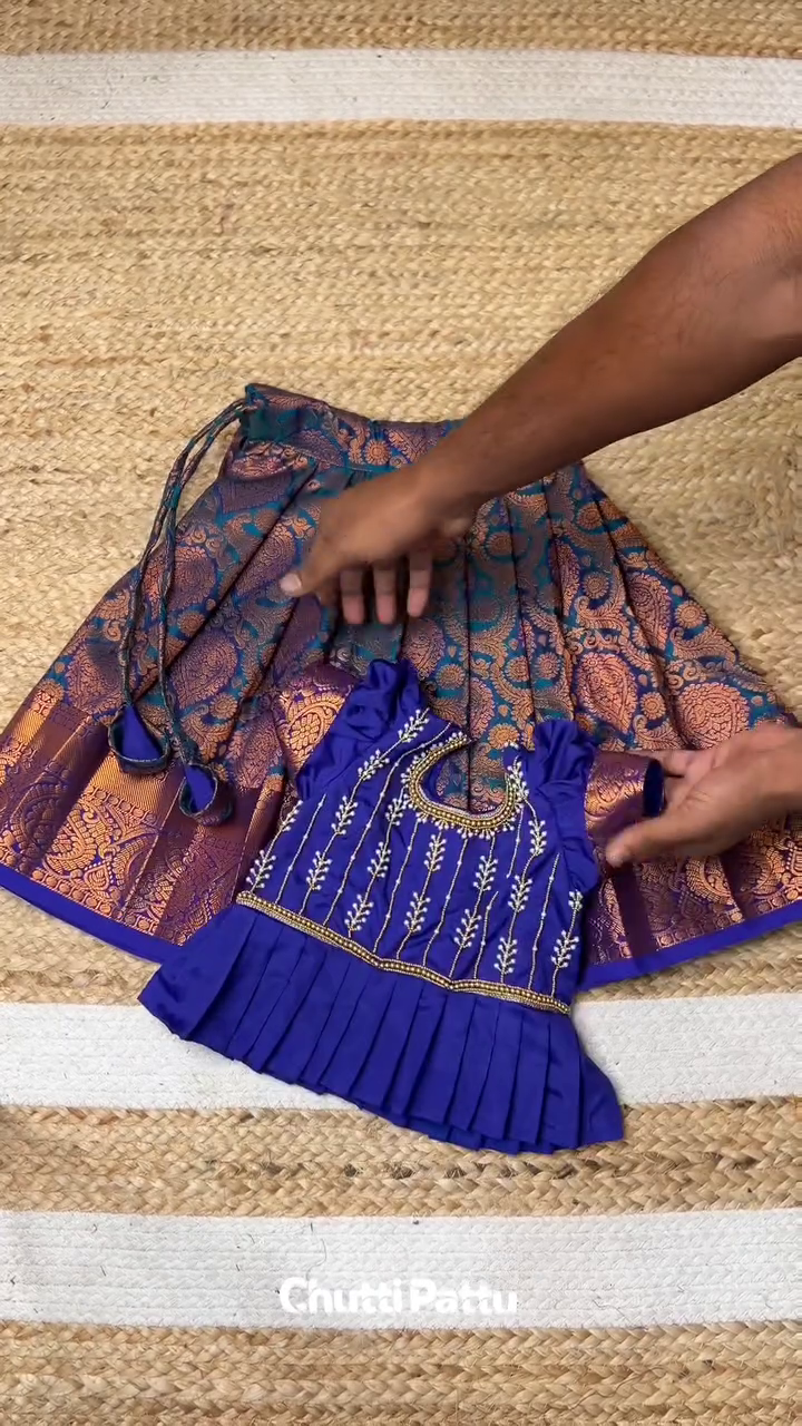 Mayilu - Sleeves Edition | Peacock Blue Aari Set| CPM_0277B