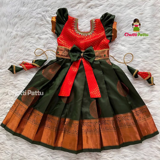 Kanmani - Premium Kanchi Soft Silk Red & Green Pattu Gown | CPM_0065