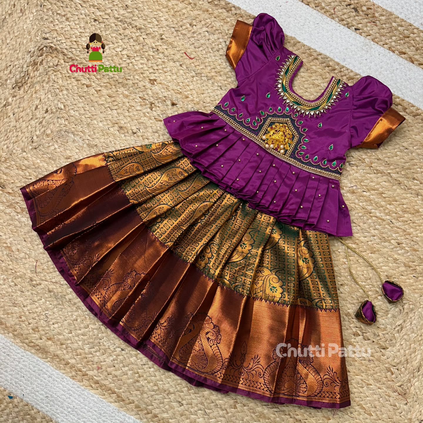 Green and Purple – Lakshmi Devi Pendant Aari Pattu Pavadai | CPM_0327