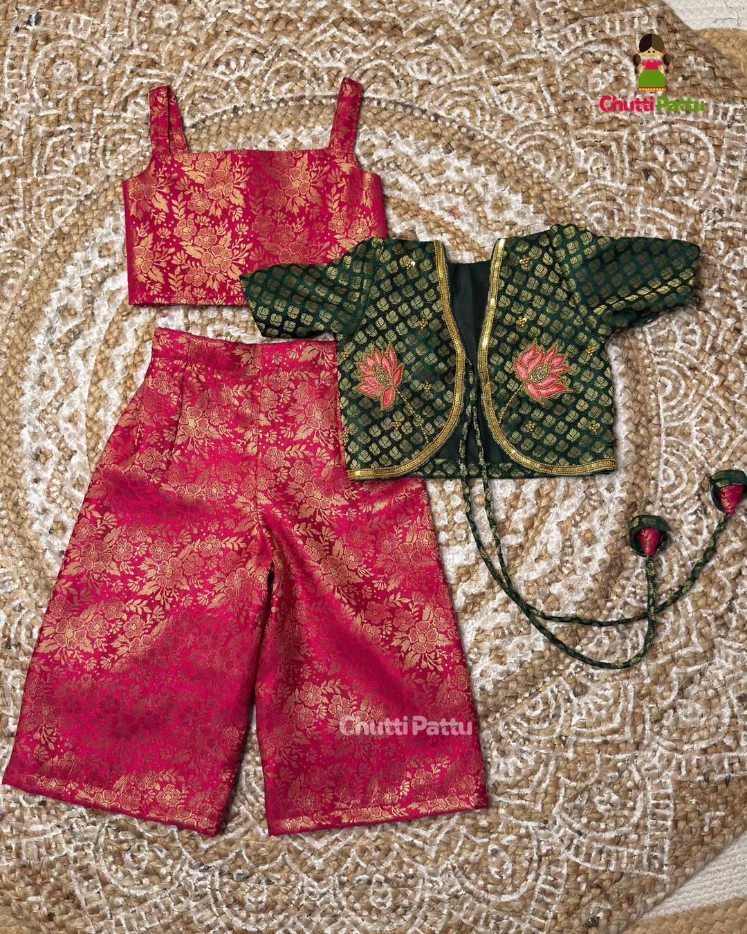 Pink & Green Lotus Aari Co-ord Set | CPM_0402