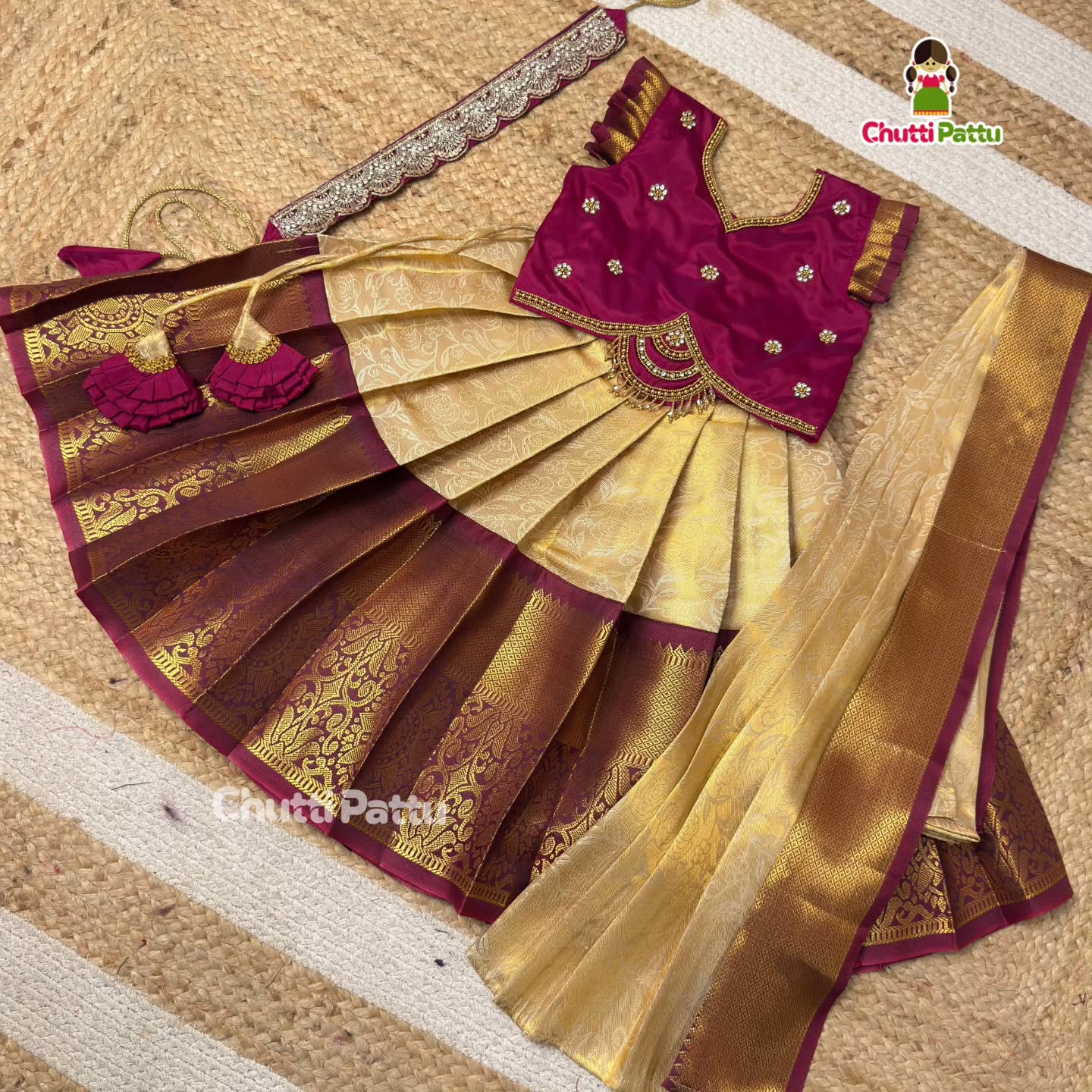Kuzhali – White & Purle Pure Kanjeevaram Half Saree with Aari Work (With Hip Belt & Dupatta) | CPM_0418B