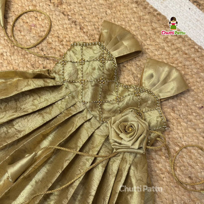 Golden Rose Elegance – Inspired by Nita Ambani | CPM_0421