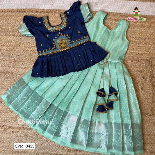 Navy & Aqua – Lakshmi Devi Pendant Aari Pattu Pavadai | CPM_0433