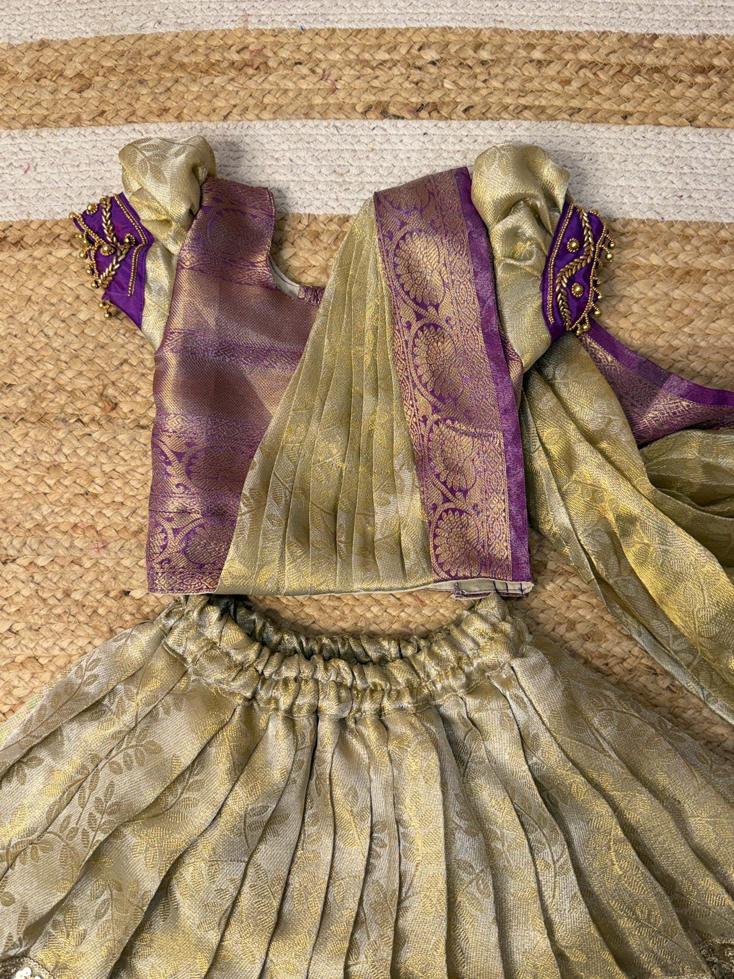 Off-White & Lavender Half Saree with sleeves aari | CPM_0474