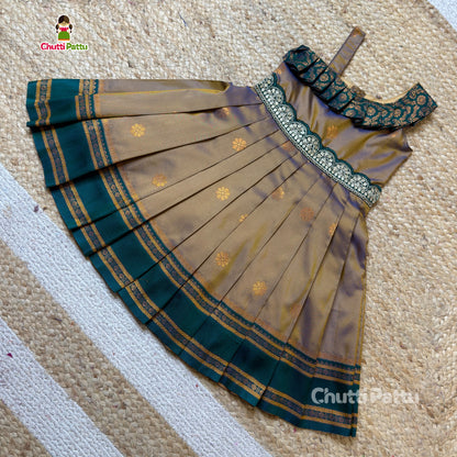 Dual-Shade Green One-Shoulder Gown | CPM_0483