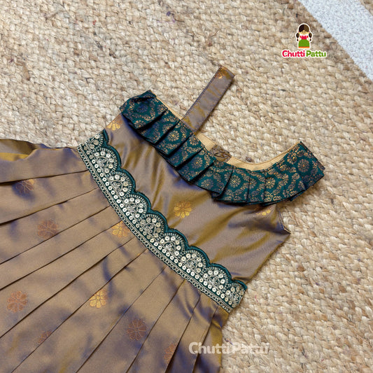 Dual-Shade Green One-Shoulder Gown | CPM_0483