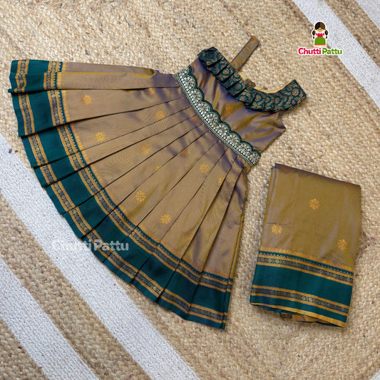 Dual-Shade Green One-Shoulder Gown | CPM_0483