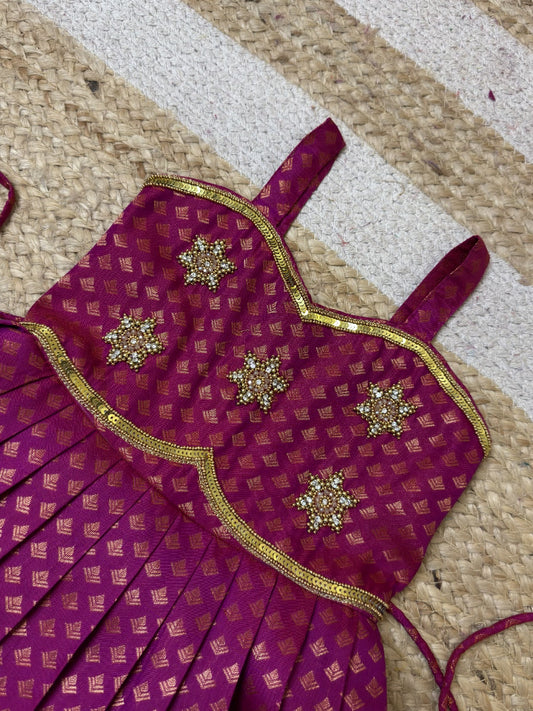 Magenta Kanchi Soft Silk Aari Gown | CPM_0484