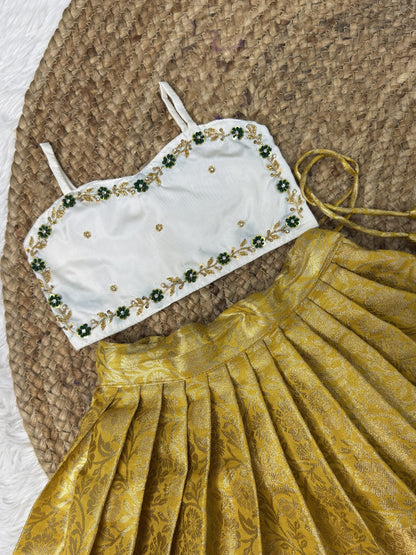 Cream & Golden Kanchi Tissue Silk Aari Work Set | CPM_0599