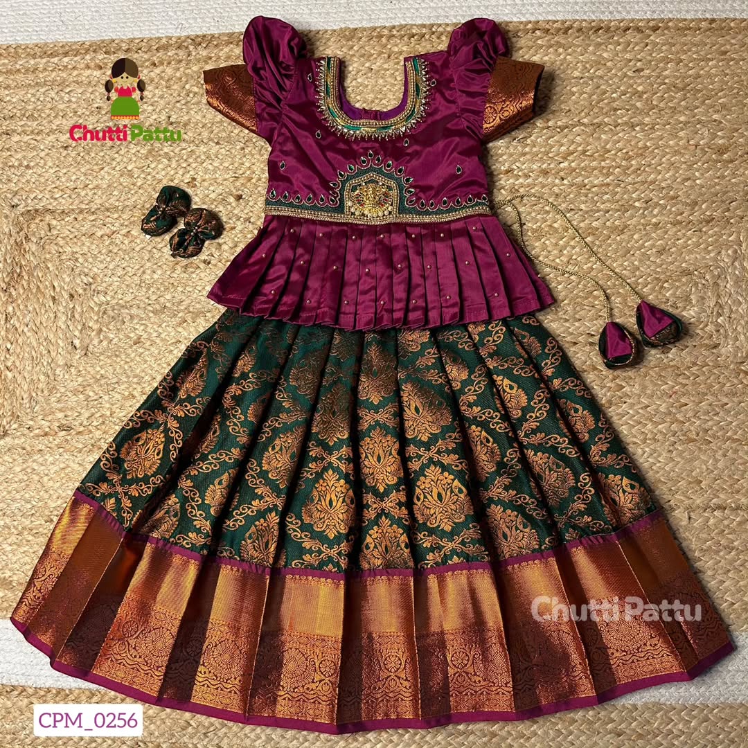 Green and Purple – Lakshmi Devi Pendant Aari Pattu Pavadai | CPM_0256